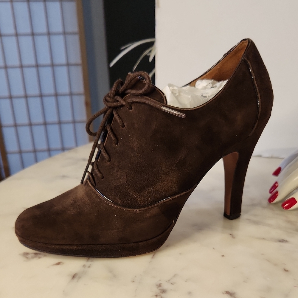 CIRCA Joan & David Dark Brown Suede Lace-Up Ankle Bootie Sz 8.5